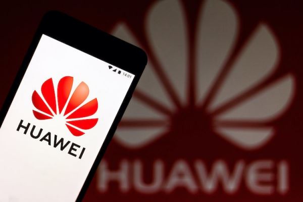 Люди знают, что Huawei под санкциями? Почему продолжают покупать ее телефоны?