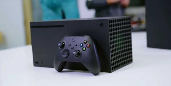 Microsoft отказалась от эксклюзивных игр для нового поколения консоли Xbox
