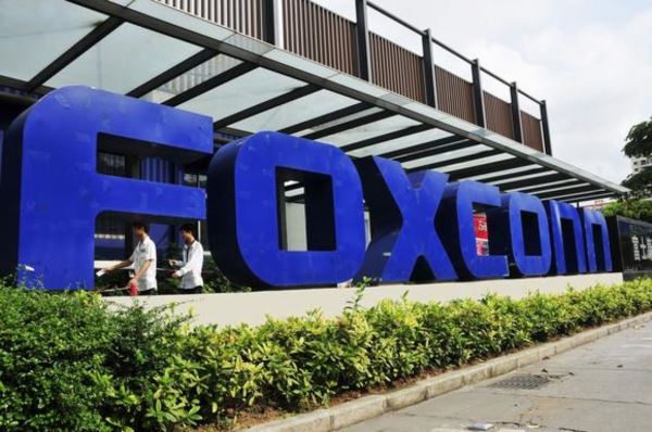 Foxconn потратит $1 миллиард на расширение производства iPhone в Индии